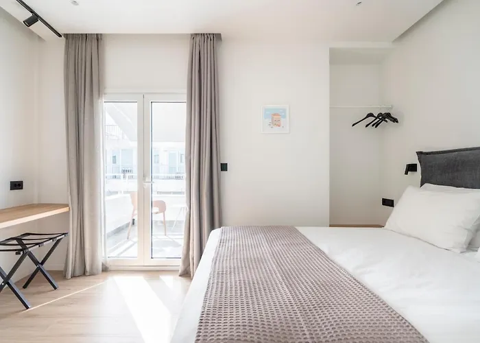 Ermou 40 Suites